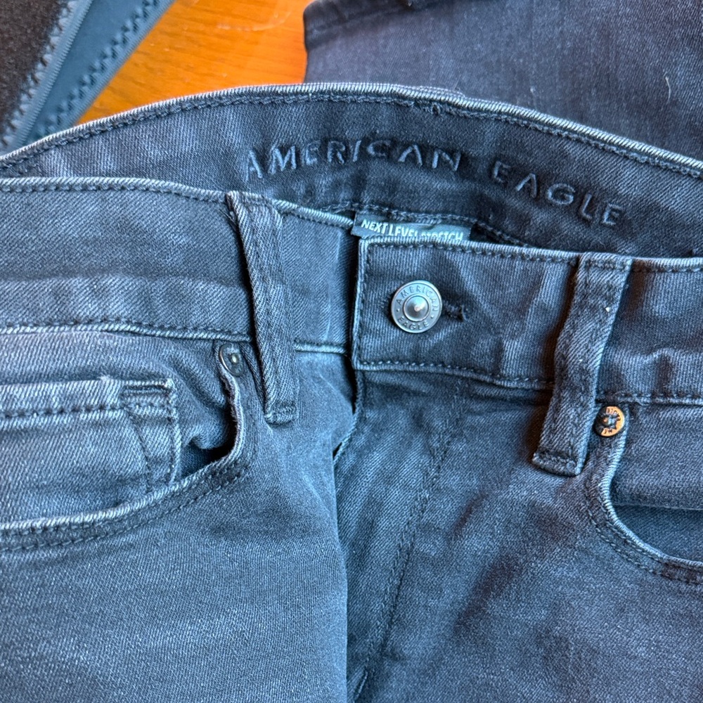 American Eagle Outfitters Black High Rise Skinny Kick Jeans - Picture 4 of 7